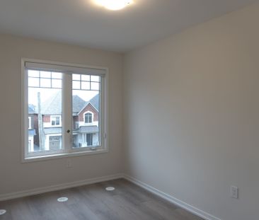 For Lease - 12 Pierre Berton Boulevard, Vaughan, Ontario - Photo 4