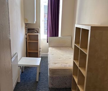 2 Bed Flat, Allison Street, G42 - Photo 6
