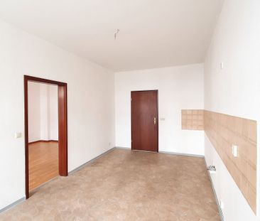 geräumige 2- Raumwohnung im Erdgeschoss mit großer separater Küche ... - Foto 5