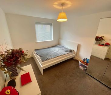 Tynemouth Pass, Staiths, Southbank - Photo 4