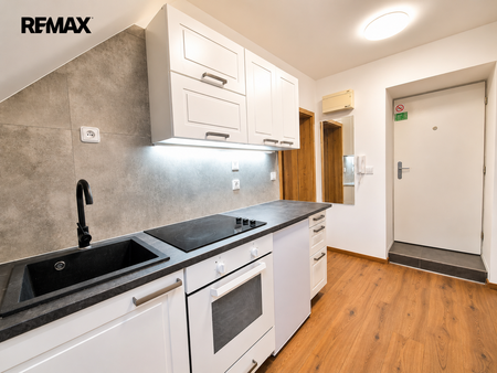 Pronájem bytu 1+1 v osobním vlastnictví 38 m², Praha 4 - Nusle - Photo 3