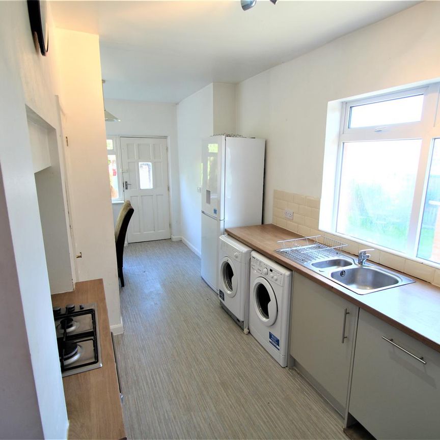 St Annes Road, Headingley, LS6 3NX, Leeds - Photo 1