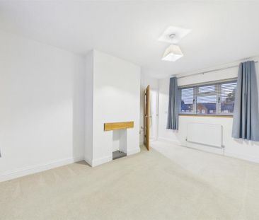 2 bedroom semi-detached house to rent - Photo 5