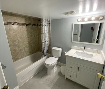 For Lease - 340 Bristol Road Unit# Lower Level, Mississauga, Ontario - Photo 3