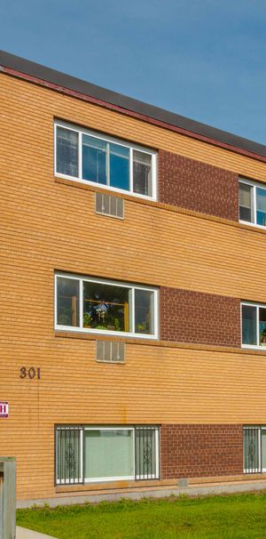 301 Horace Street, Manitoba, R2H 0W9, Winnipeg - Photo 2