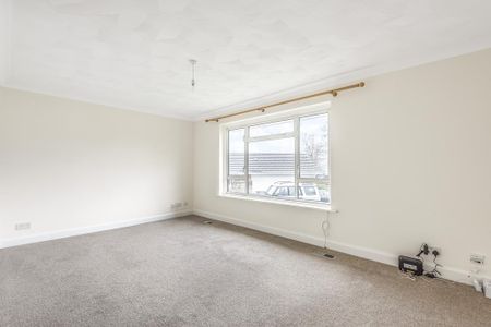 3 bedroom bungalow to rent - Photo 2