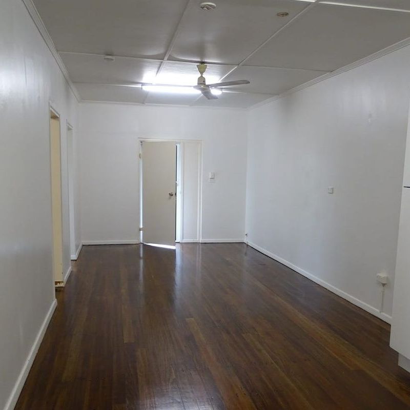 3 Bedroom unit - East Innisfail - Photo 1