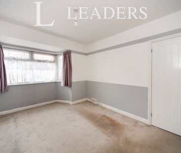 2 bedroom mid-terrace to rent Charming 2-Bedroom Terraced House - D... - Photo 1