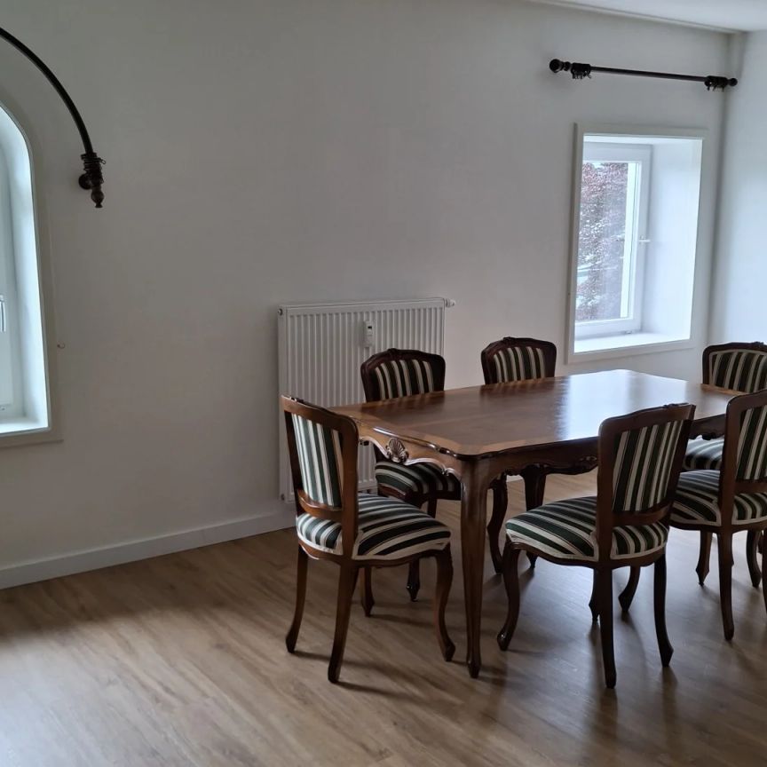 Dachgeschoßwohnung in bester Lage - Foto 1