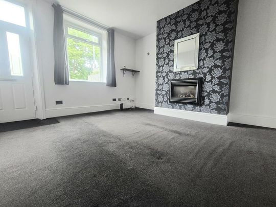2 bedroom terraced house to rent - Photo 1