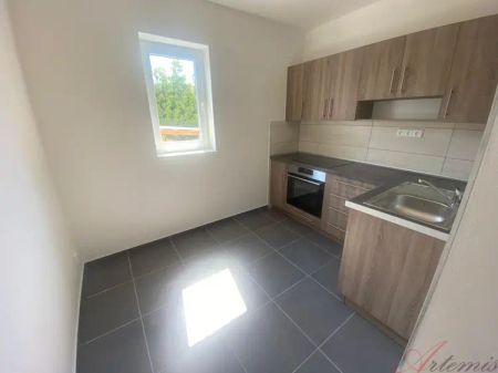 Pronájem bytu se zahradou, 2+1, šatna, balkon, sklep, Ostrava, Bednářská ulice - Photo 2