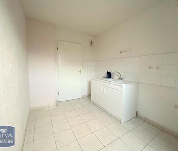 Location Appartement 3 pièces 66m² FLERS 61100 - Photo 3