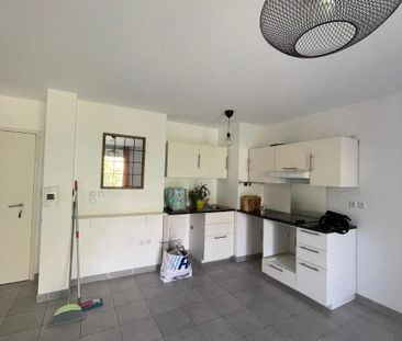 Location Appartement 2 pièces 47m² GARDANNE 13120 - Photo 4