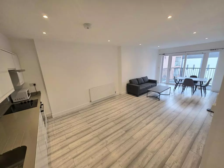 2 bedroom apartment to rent - Photo 4