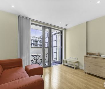 Waterside Way London N17 - Photo 2