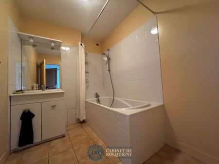 Location Appartement 2 pièces 39m² ORLEANS 45000 - Photo 4