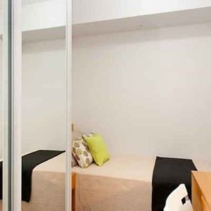 2 Bedroom Apartment - Standard - Photo 2