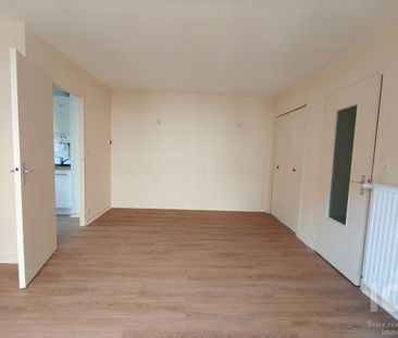 Location Appartement 1 pièce 31m² - Photo 3