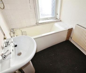 3 bedroom terraced house to rent - Photo 6