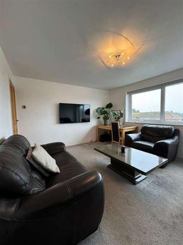 Stratfield Road, Borehamwood, WD6 - Photo 2