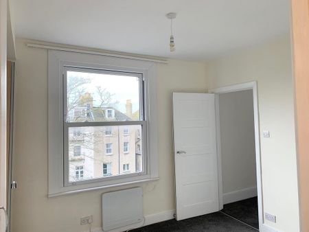 1 bedroom flat to rent - Photo 4