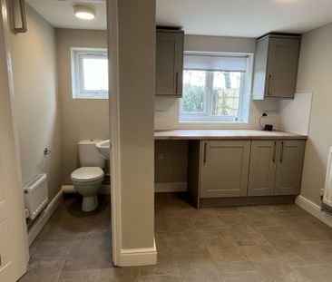 Two bedroom semi detached property - Photo 6