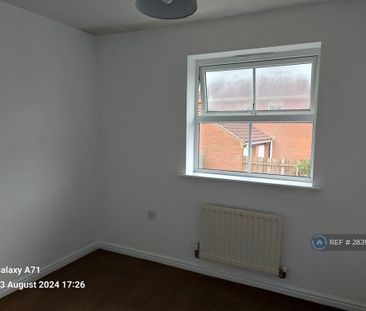 3 bedroom detached house to rent - Photo 2