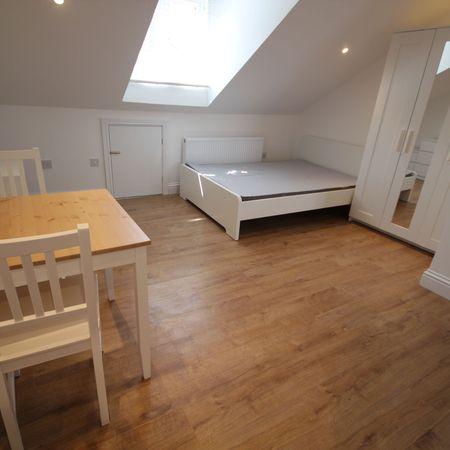 High Street, Wealdstone, Harrow - Photo 3