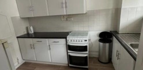 2 Bed Flat, London, E7 - Photo 2