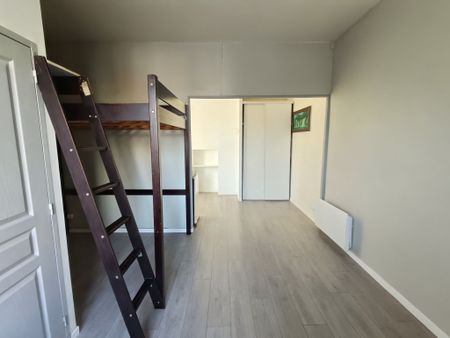 Location Appartement 1 pièce 23m² NANTES 44000 - Photo 2