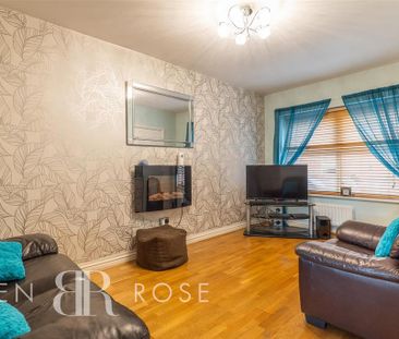 3 bedroom terraced house to rent - Photo 4