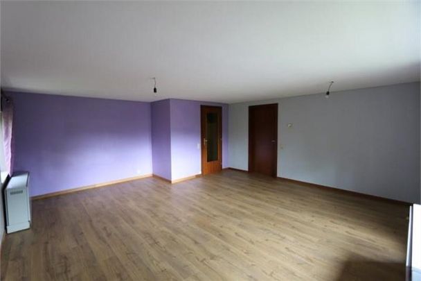 Schönes Appartement auf der zweiten Etage im Zentrum von Kelmis mit Blick ins Grüne - Photo 1