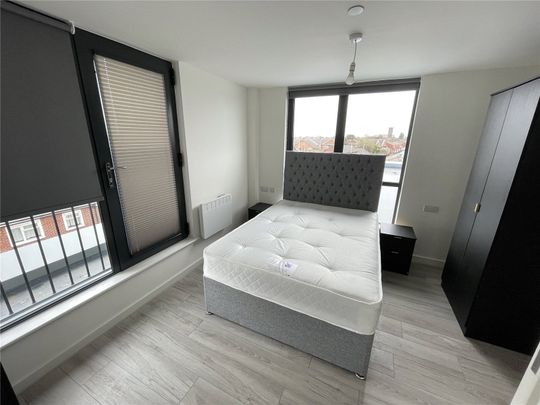 1 bedroom Flat To Rent - Photo 1