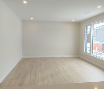 For Lease - 821 Arcadian Private, Kanata, Ontario - Photo 1