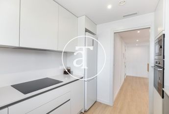 4 bedroom apartment for rent with 2 bathrooms near the beach