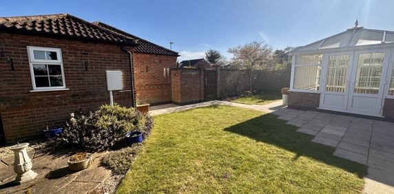 1 Mill Close, Roughton Moor - Photo 2