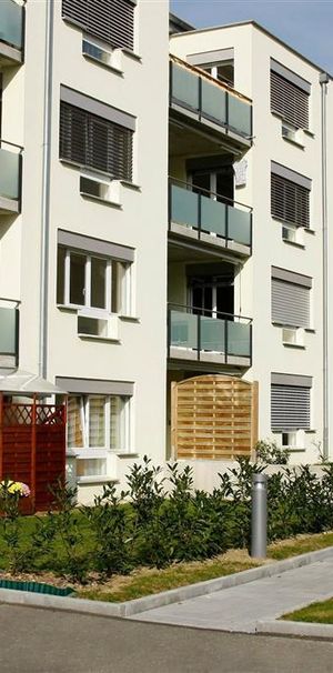 Bel appartement de 4,5 pièces au 3me et dernier étage, avec grand balcon. - Foto 1