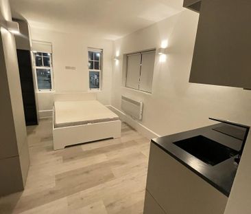 Studio to rent - Photo 2