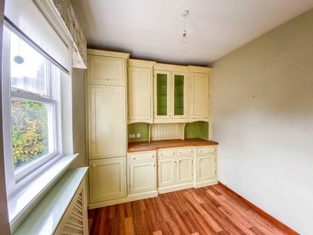 3 bedroom detached house to rent - Photo 2