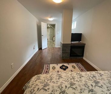 For Lease - 2403 Barclay Road, Burlington, Ontario - Photo 6