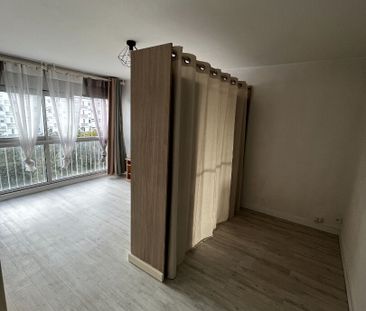 Location Appartement 1 pièce 27m² - Photo 4