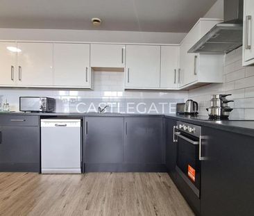 7 bedroom flat share to rent - Photo 5
