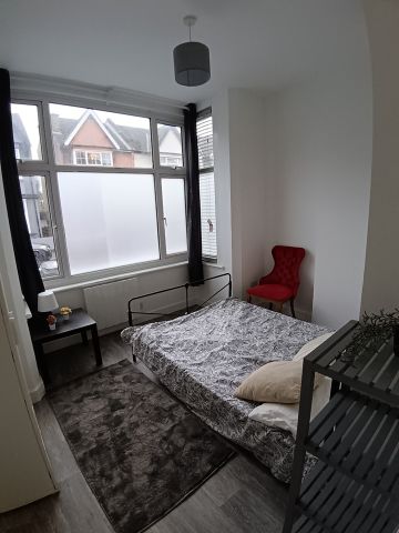 1 Bed Flat, Thornton Heath, CR7 - Photo 5