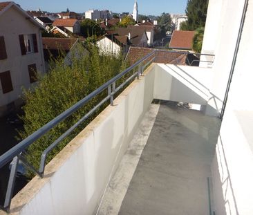 Location Appartement 3 pièces 62m² - Photo 3