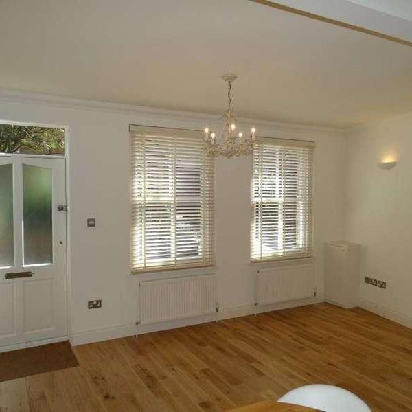 Chancery Lane, Beckenham, Kent, BR3 - Photo 1