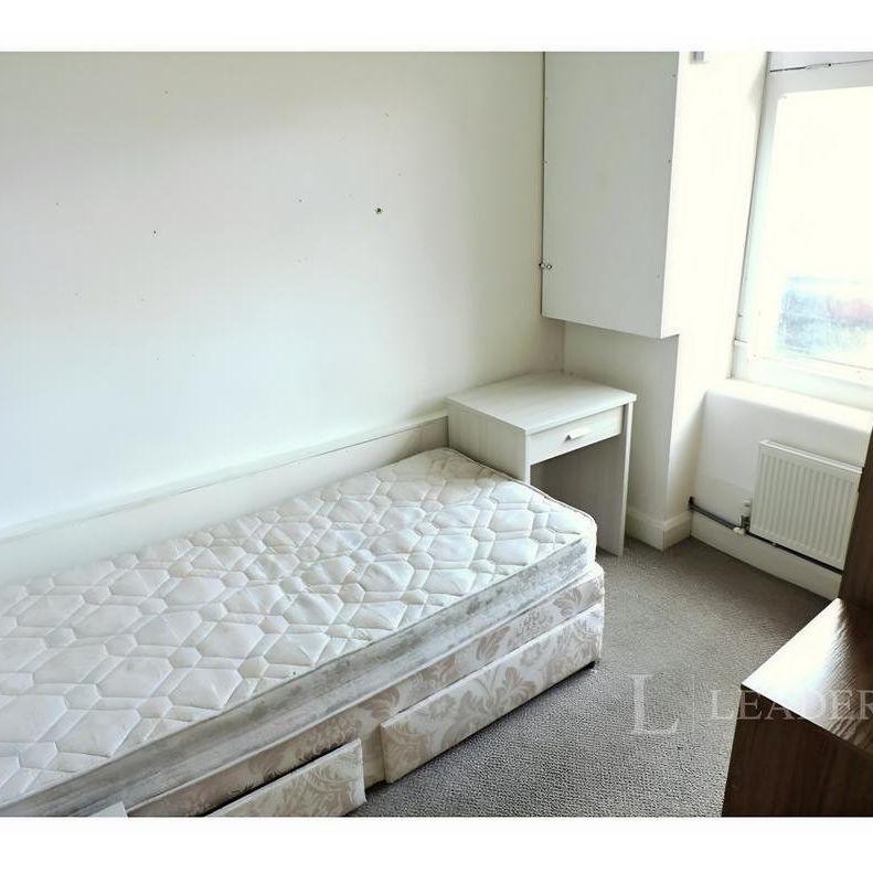 5 bedroom townhouse to rent - Photo 1