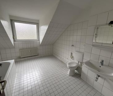 Helle, geräumige 2-Raum Wohnung mit Balkon in RE-Süd - Photo 2