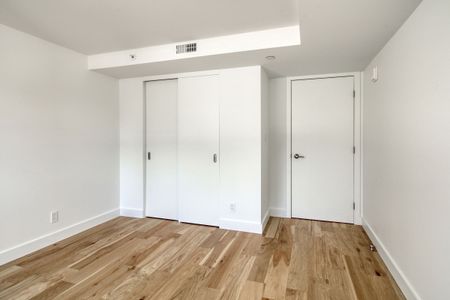 3460 Peel Street - Photo 5