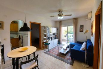 Bonito apartamento 2 dormitorios con piscina al lado del mar