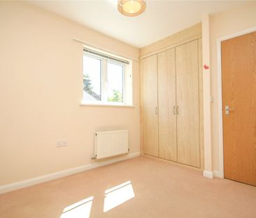 Wade Court, - Photo 4